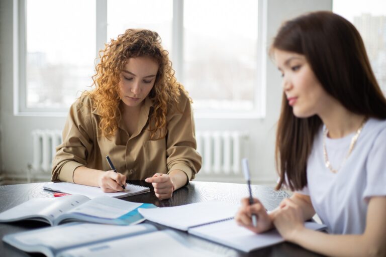 HOW DO YOU KNOW IF YOUR TOPIC IS SUITABLE?