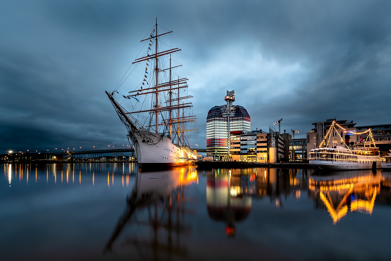 port-6910972_1280