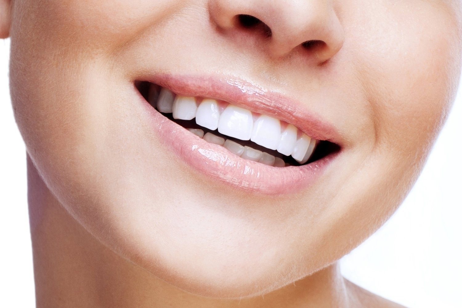 Smile Makeover Unveiling the Radiance of Porcelain Veneers in Louisville, KY