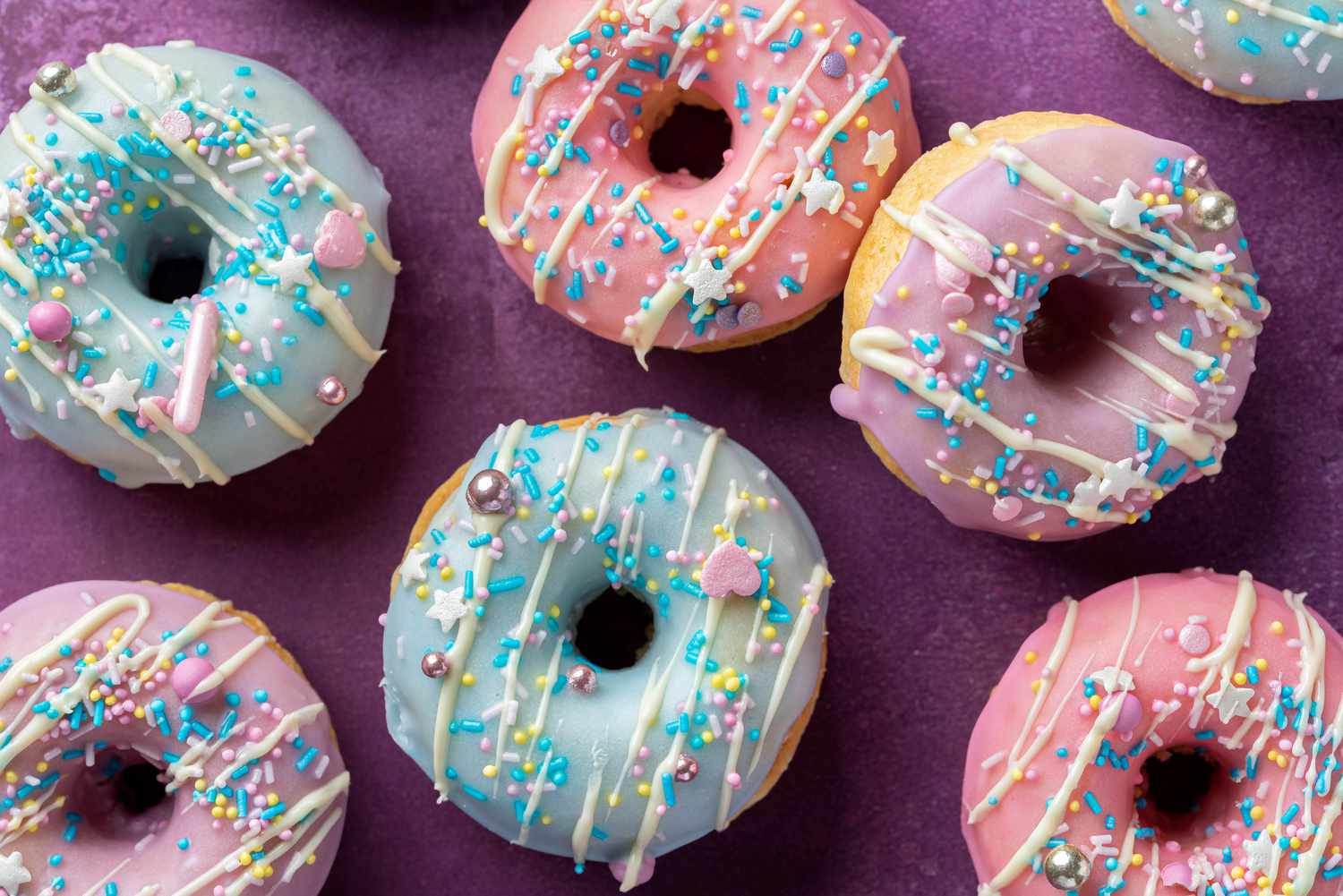 unicorn-doughnuts-4773240-hero-01-9e468efed0f64d8a8fdc103f31cc4d8a